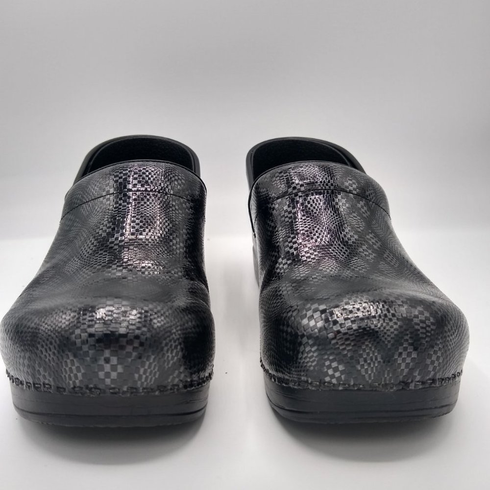 Dansko Professional Women's size 11.5-12 US / 42EU